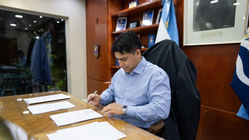 Claudio Vidal, gobernador de Santa Cruz, espera la derogación de la Ley de Lemas