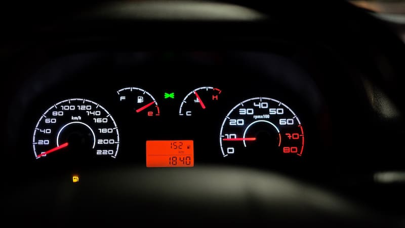 En la ruta o en la ciudad, es muy importante que sigas estos consejos para ahorrar combustible.