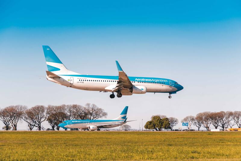 El 5 de abril Aerolíneas Argentinas comenzó a volar una segunda frecuencia entre Montevideo y Buenos Aires