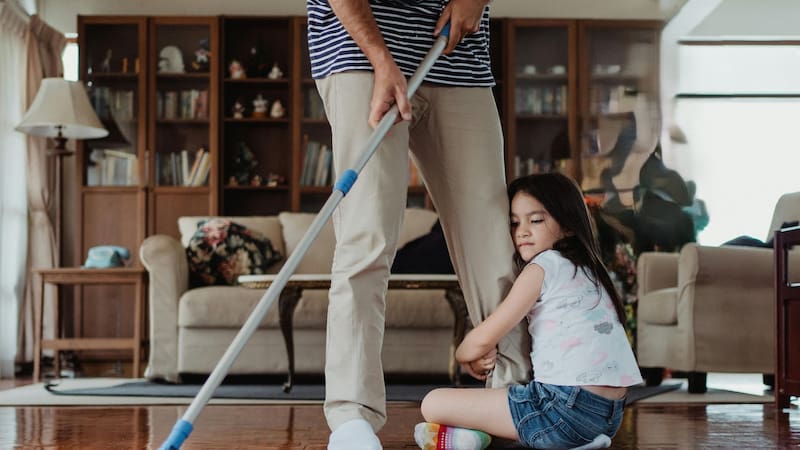 Termina con los bloqueos de energía y permite que el dinero ingrese a tu casa con este líquido.
