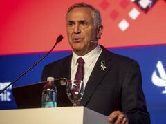 EE.UU. apoya las medidas de Milei pero alertó sobre "el impacto de las reformas en los sectores vulnerables"