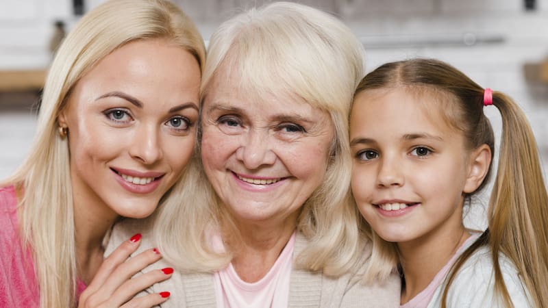 La herencia de rasgos sigue principios genéticos fundamentales como las Leyes de Mendel.