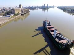 Cerealeras completamente frenadas por conflictos sindicales en puertos y plantas