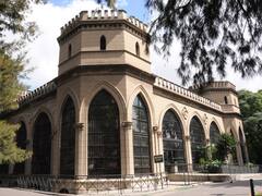 Quieren instalar un mercado gourmet en el edificio más viejo del ex zoo porteño: antes tenía osos