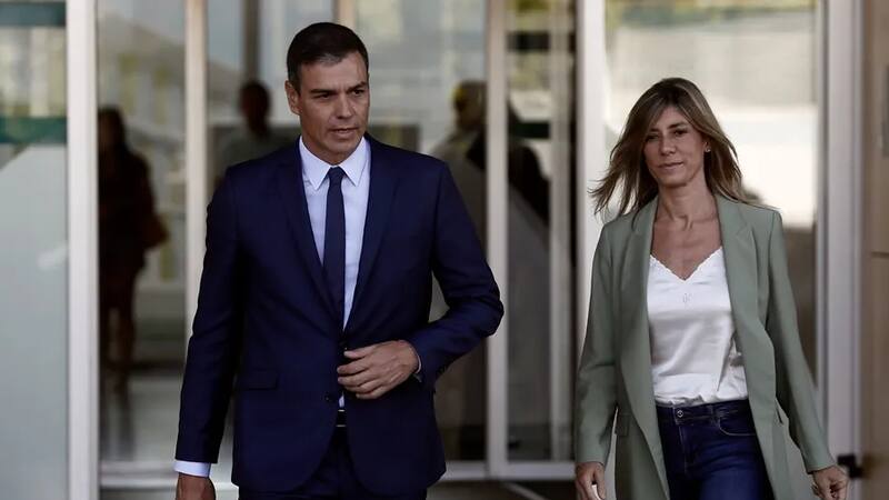 Vox anuncia que pedirá citar como testigo a Pedro Sánchez en la causa de Begoña Gómez.