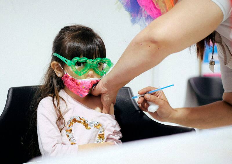 El magistrado a cargo del Juzgado Federal N°4 de Mar del Plata estableció la medida cautelar que afecta a los niños de entre 6 meses y 16 años.