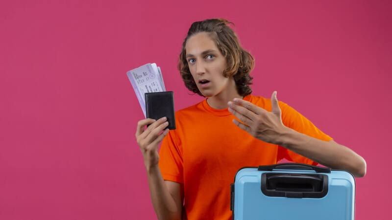 Reserva "confirmada" y "con boleto", la jerga de la industria de viajes en avión que usan para estafarte.