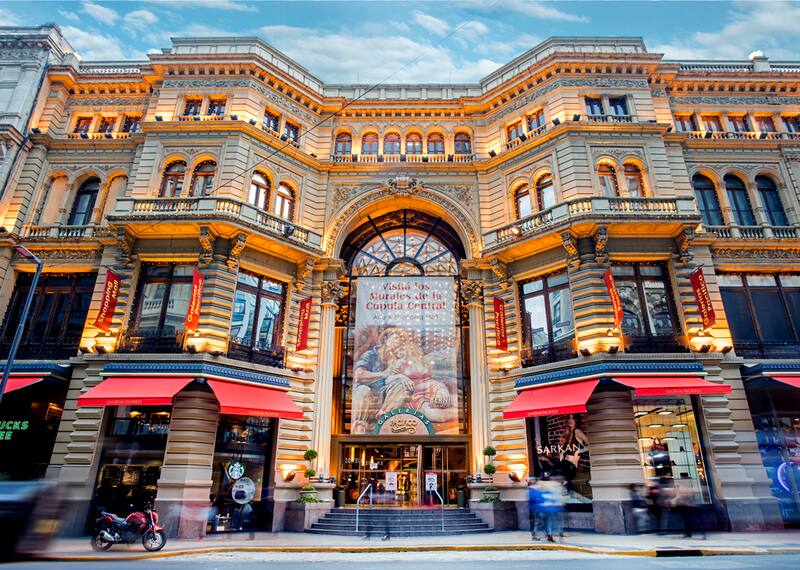 Ingreso Galerías pacifico.