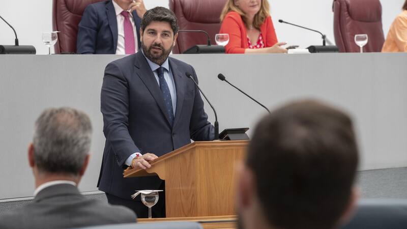 Murcia: Miras promete "diálogo y estabilidad" tras el "error" de Vox de dejar el Gobierno.