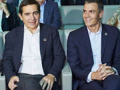 Torres Vila enfrenta a Pedro Sánchez y va por el Banco Sabadell