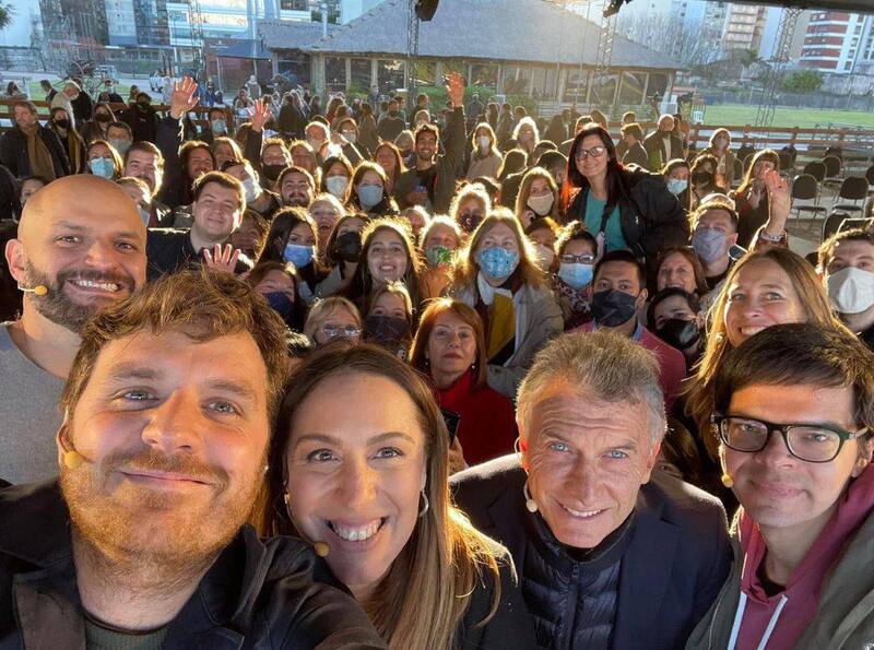 Maria Eugenia Vidal, Mauricio Macri y Dario Nieto