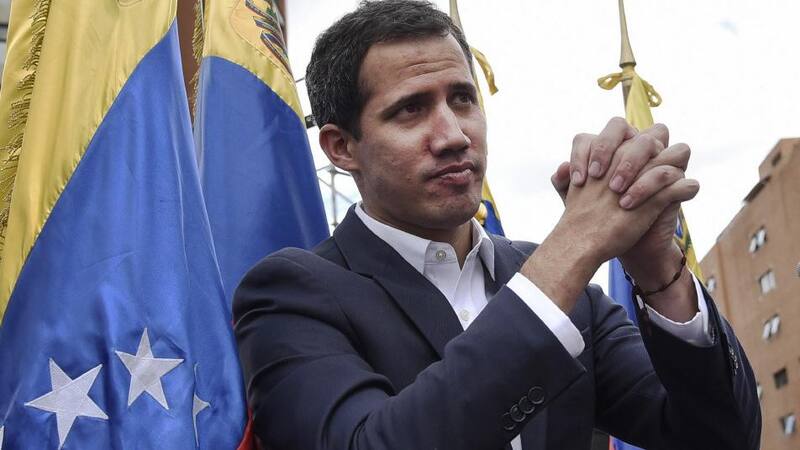 Guaidó logra nuevos apoyos y debilita cada vez más a Maduro