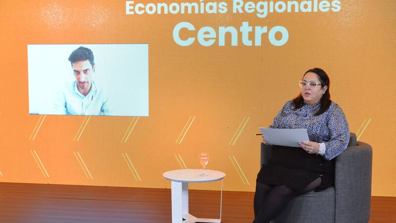 Sebastian Toledo (Andreani), moderado por Florencia Pulla (El Cronista)