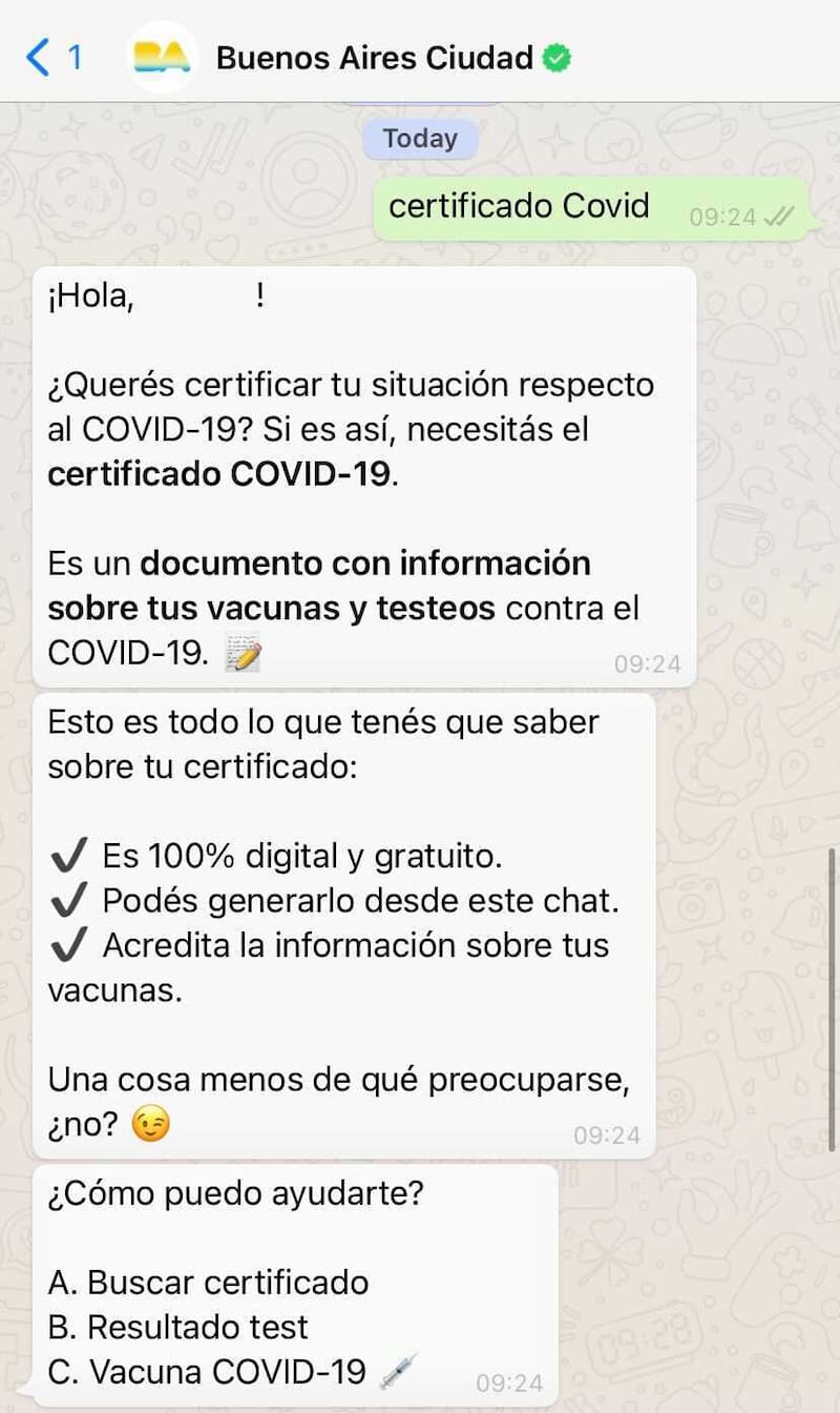 Par solicitar el código QR, hay que enviar un mensaje a Boti, el bot de la Ciudad, con las siguientes palabras: "Certificado Covid".