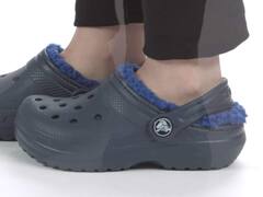 Venden 100 M de pares al año pero son la marca que todos "aman odiar": la historia de Crocs, las zapatillas que ya valen u$s 2000 M