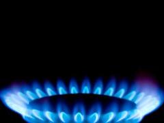 Energía: por el congelamiento de tarifas, calculan que se dispararán las importaciones de gas licuado