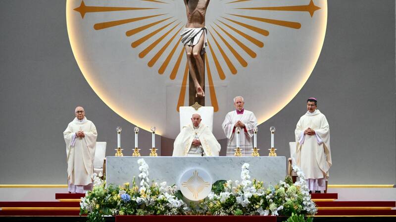 Unas 50.000 personas asistieron a la misa que el papa Francisco celebró en Singapur.