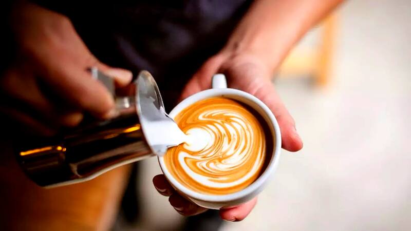 No es azúcar: el mejor condimento para sumar sabor al café y cuidar la salud. Fuente: archivo