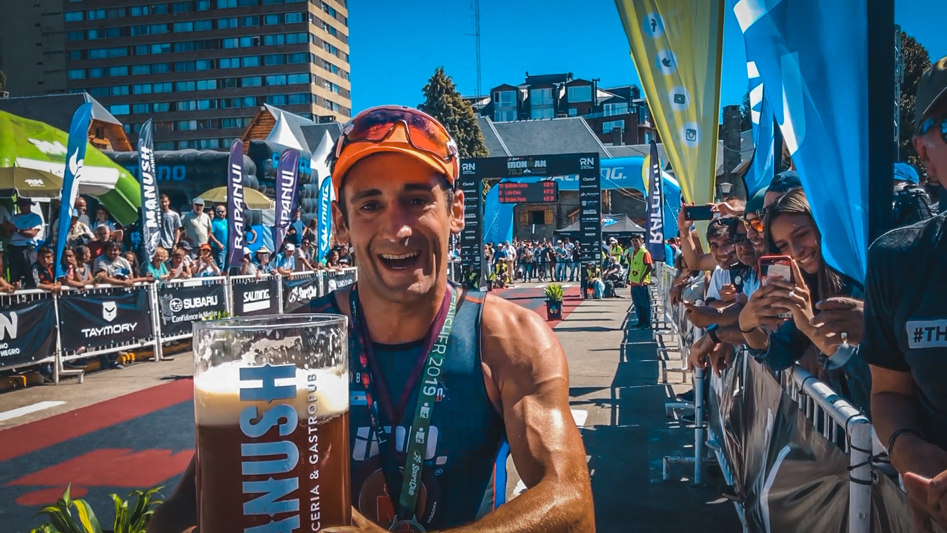 Es uno de los mejores triatletas del país y está detrás de un ambicioso proyecto cervecero