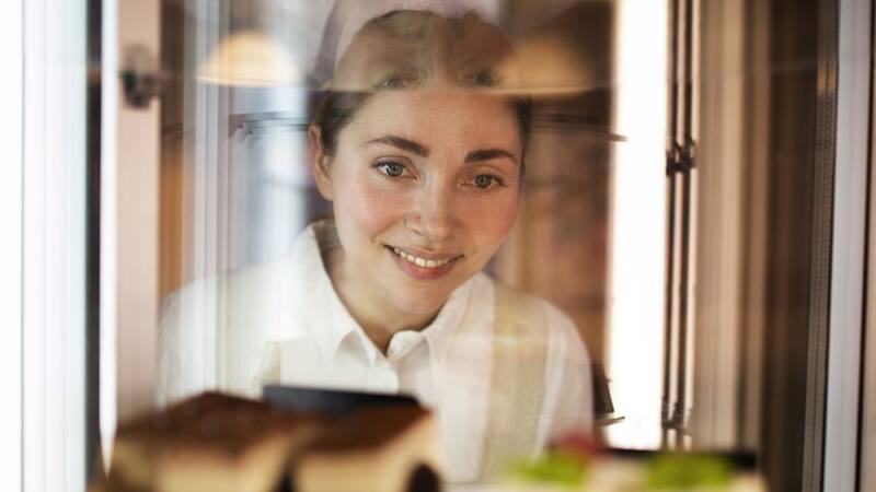 Vacantes para decoradores de pasteles con beneficios únicos.