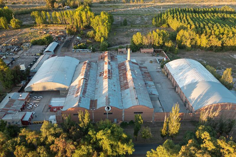 INCA tiene hoy 30 líneas de productos, que vende en todo el país a través de supermercados, mayoristas y distribuidores.