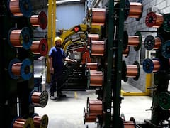 En medio de las trabas para importar, una empresa argentina duplica producción de un insumo clave para mineras y petroleras