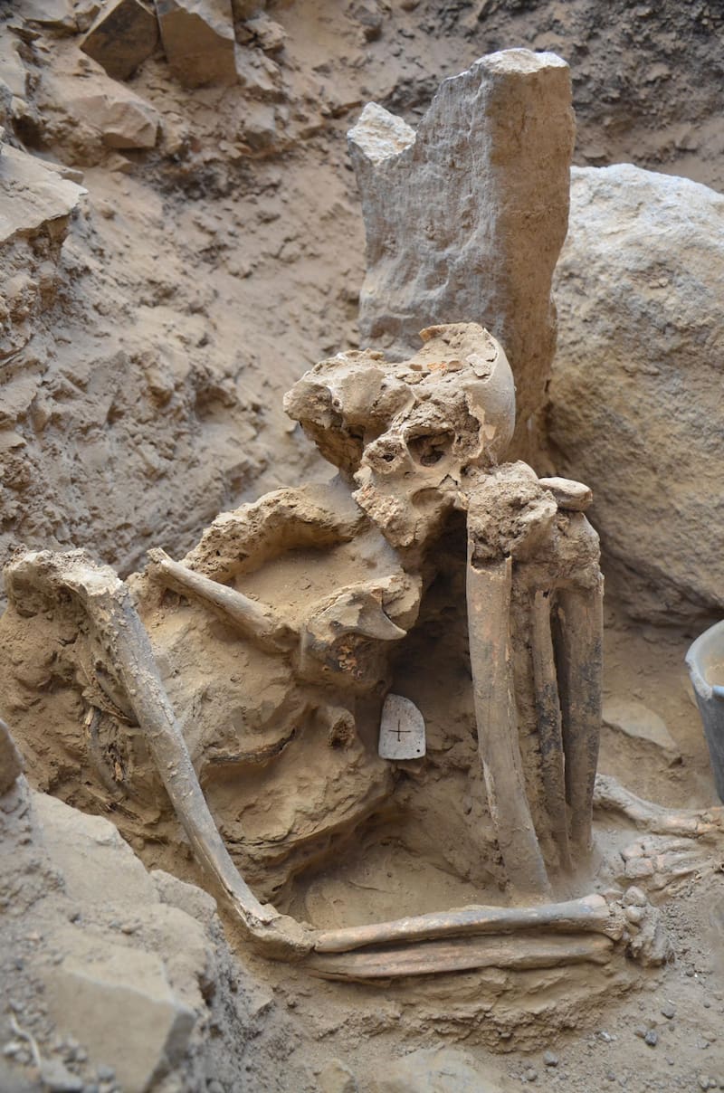 Unos inéditos entierros prehispánicos de 4,500 años de antigüedad han sido descubiertos recientemente en Perú. (Foto: EFE)