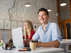 CaixaBank busca estudiantes universitarios para sus pasantías remuneradas: requisitos y fecha límite para inscribirse