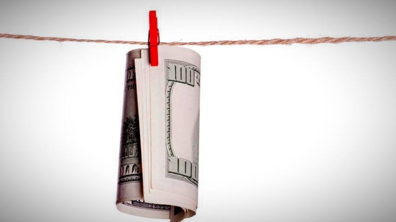 El proyecto actual de blanqueo, combinado con una reducción y simplificación de Bienes Personales, es una réplica del proceso anterior.