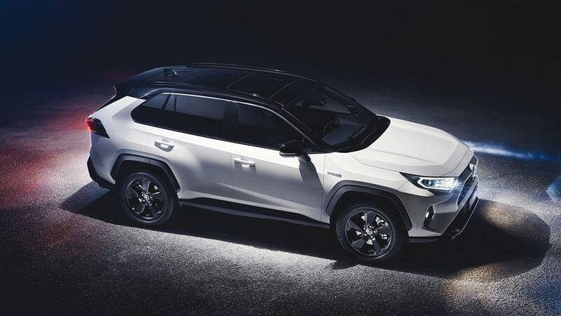 <div class="migrated-promo-image__description"><div class="migrated-promo-image__source">Fuente: Toyota Rav4</div></div>