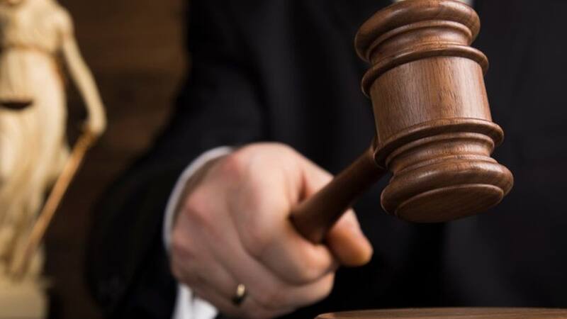 Martillo de juez, símbolo de la sentencia de muerte dictada en China contra el exministro de Agricultura por corrupción.