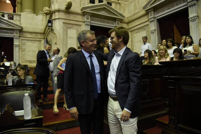 La oposición hará valer "la fuerza de los números", como dice Massot.