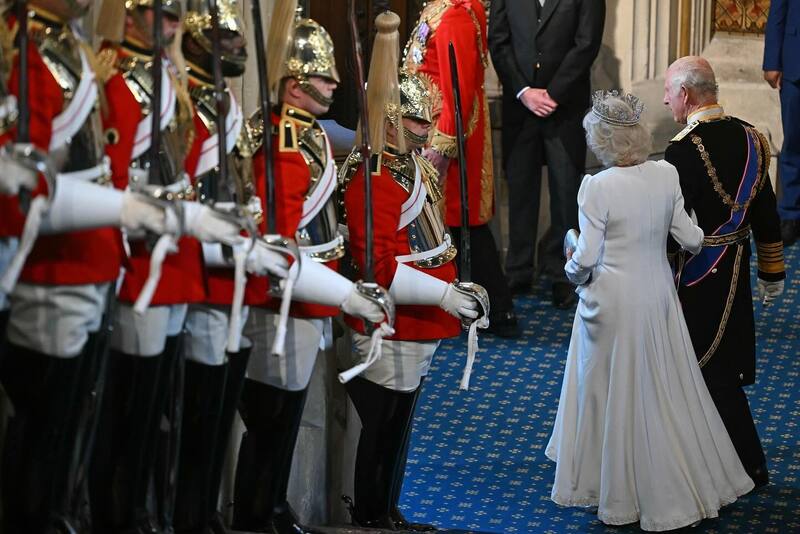 Crisis en la Corona Británica por accidente de uno de sus miembros.