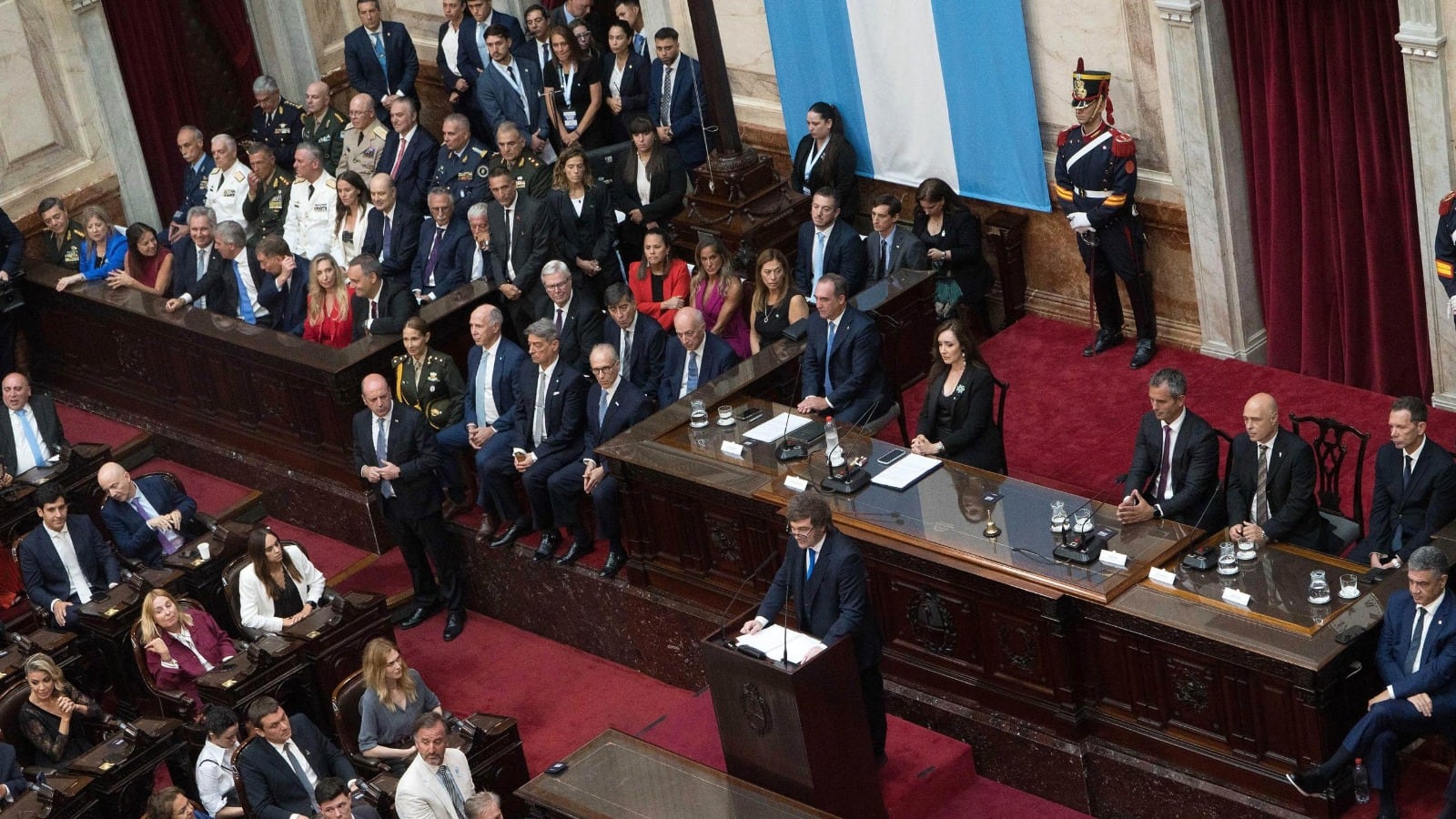 Milei enumeró logros, anticipó más reformas y criticó con dureza al kirchnerismo en la apertura de sesiones