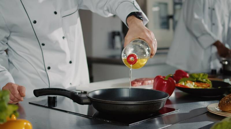 Aderezo de pollo con nueces y aceite de oliva: la receta que Harvard recomendó preparar para Navidad (foto: archivo).