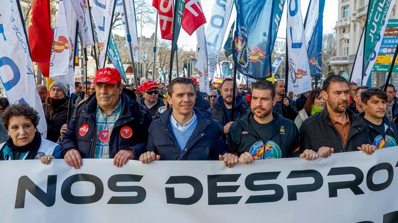 Sindicatos aseguran que la ley de amnistía deja fuera a la mayoría de policías imputados