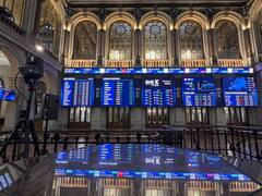 Nuevo récord: la Bolsa española supera los 15.000 puntos después de 18 años