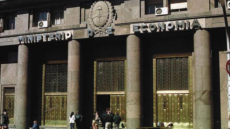 Habrá movimientos en todos los ministerios del Palacio de Hacienda