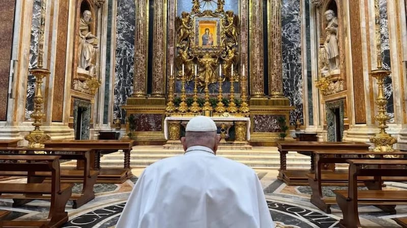 Con la reciente muerte del Papa Francisco, el mundo no solo despide a un líder espiritual, sino también a un pontífice que intentó hasta sus últimos días reformar las estructuras internas del Vaticano. Imagen: archivo.