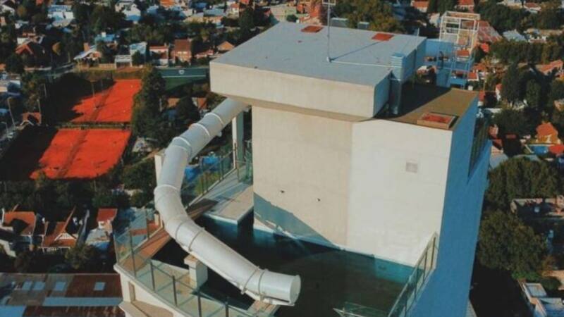 La imagen del edificio se hizo viral en las redes sociales.