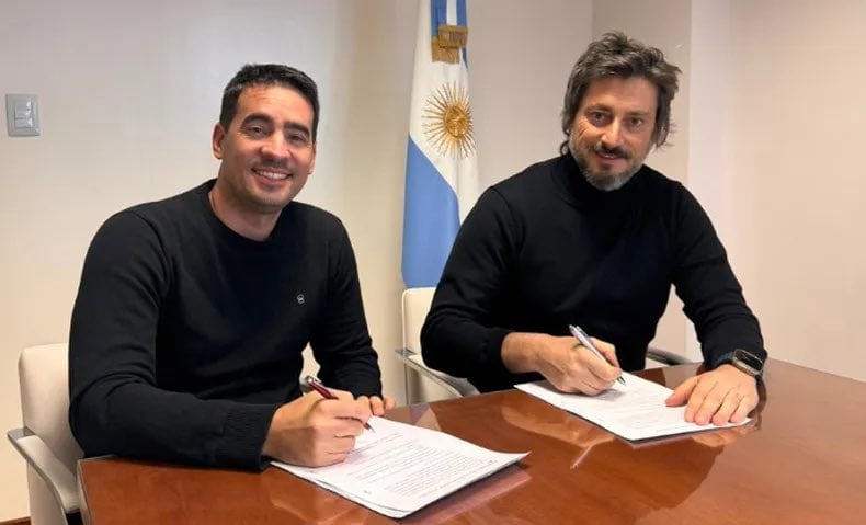 Ravier renunció a su banca y ya tiene su prueba de fuego como vocero de Milei: quién lo reemplaza