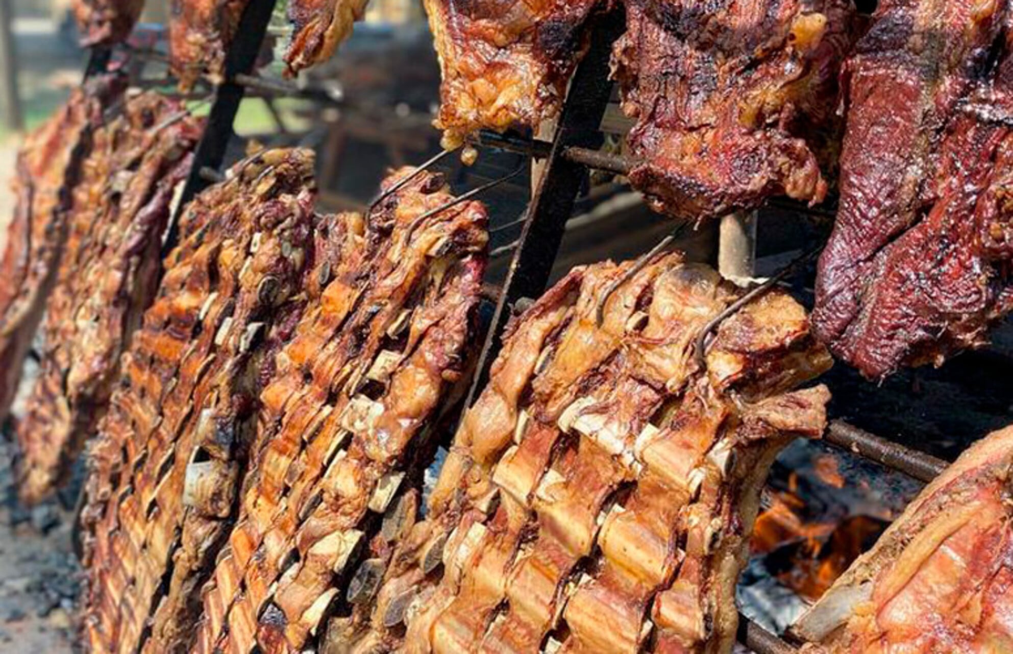 A menos de 2 horas de CABA: tiene 130 habitantes, tiene una parrillada libre imperdible y hacen la fiesta provincial del pastel A menos de 2 horas de CABA: tiene 130 habitantes, tiene una parrillada libre imperdible y hacen la fiesta provincial del pastel