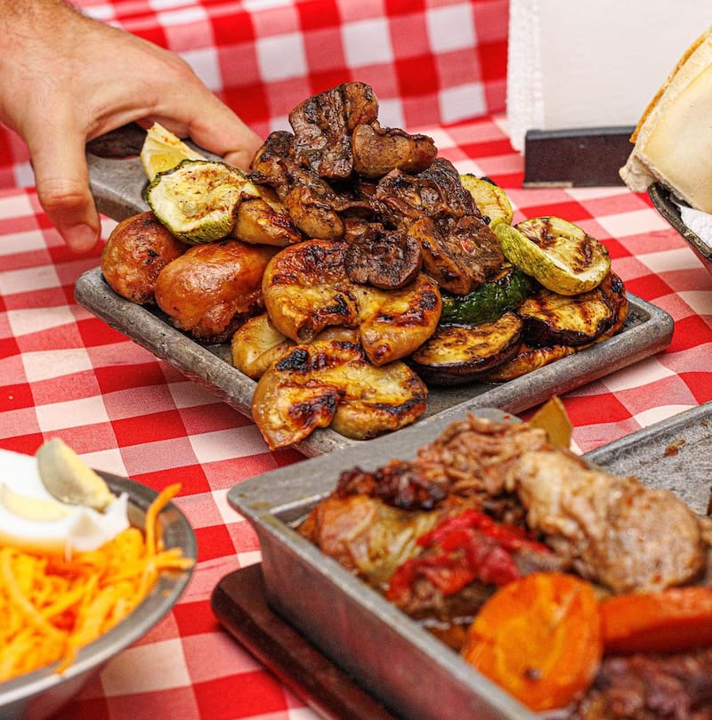 El restaurante ofrece parrilla libre a un precio atractivo de $20.000. (Foto: Instagram @elprogresorestaurante)