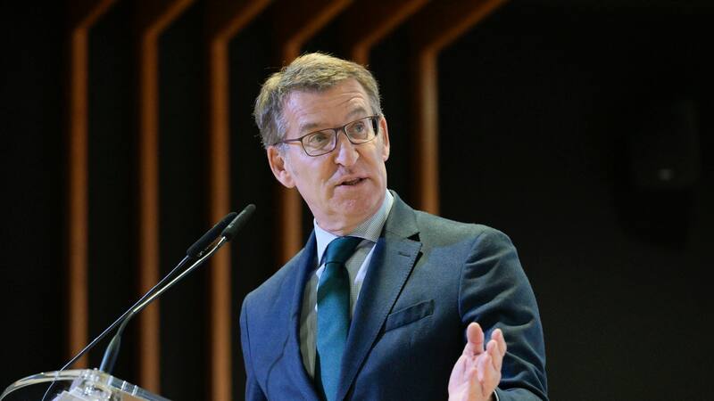 Feijóo se abre a renovar el poder judicial español pero reclama una ley fundamental.