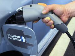 Autos eléctricos: ola de inversiones millonarias de grandes automotrices para fabricar sus propias baterías