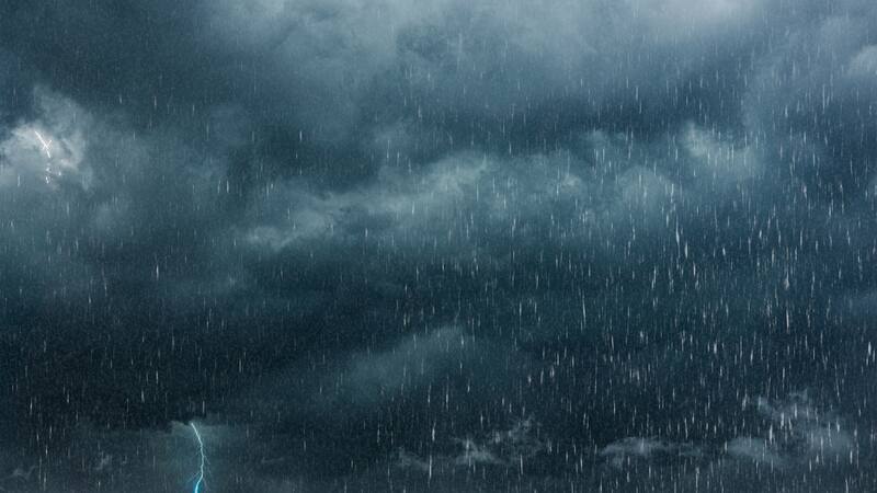 Una poderosa tormenta azotará gran parte de España con lluvias intensas y vientos fuertes: estas son las provincias en alerta máxima.