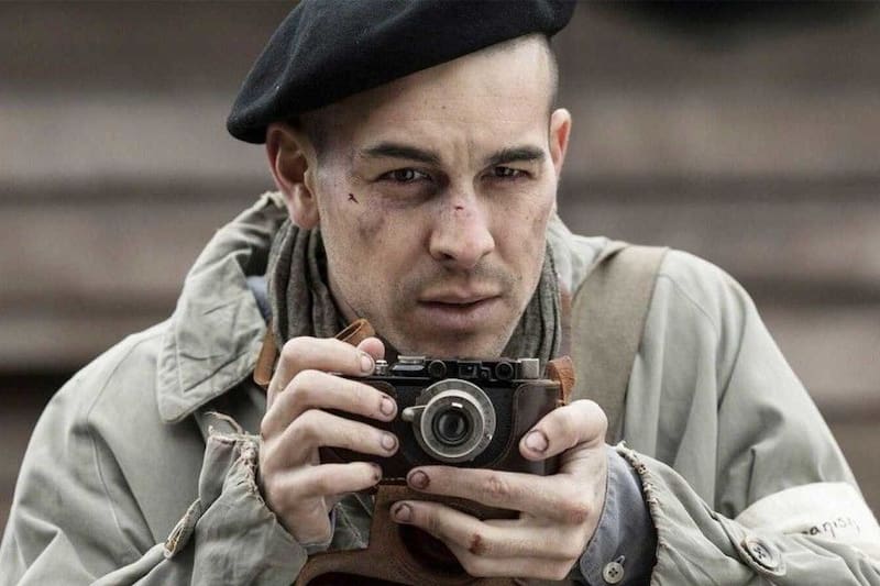 Mario Casas interpreta a Francesc Boix.