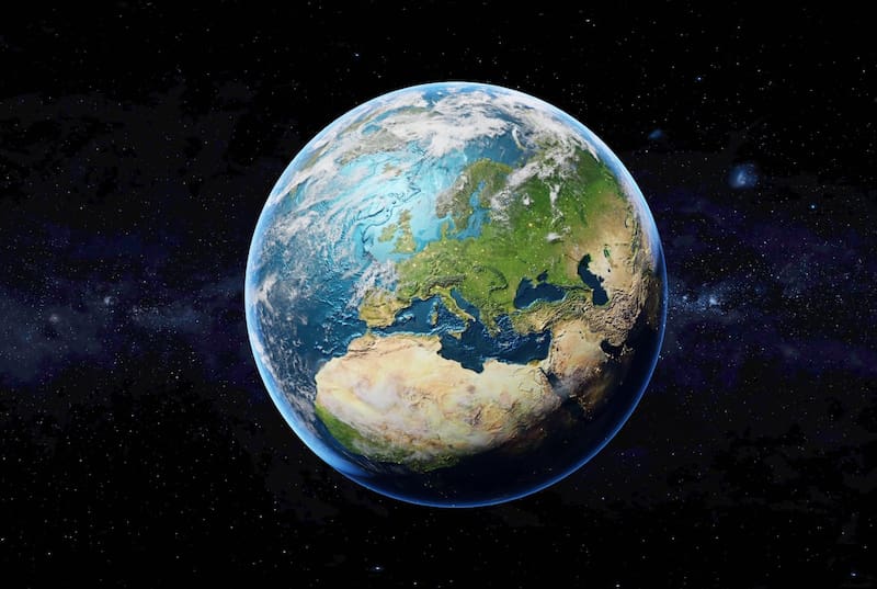 Según una reciente advertencia por parte de la NASA, este podría debilitarse drásticamente, poniendo en riesgo las redes de internet, sistemas de energía y satélites en cuestión de horas. Fuente: Freepik.