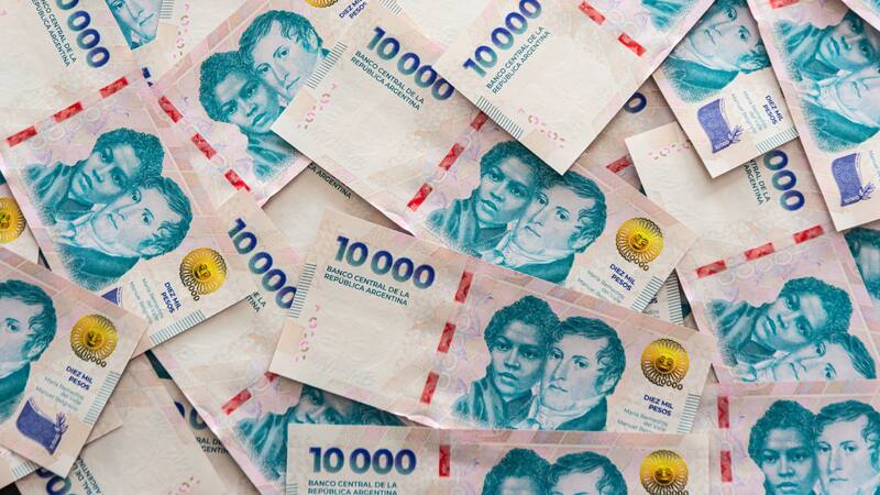 Muchas personas invierten su dinero en el plazo fijo.