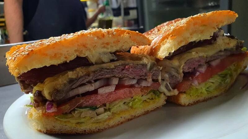 En el día del Sándwich, los mejores ejemplares los encontrás en un restaturante familiar de Boedo